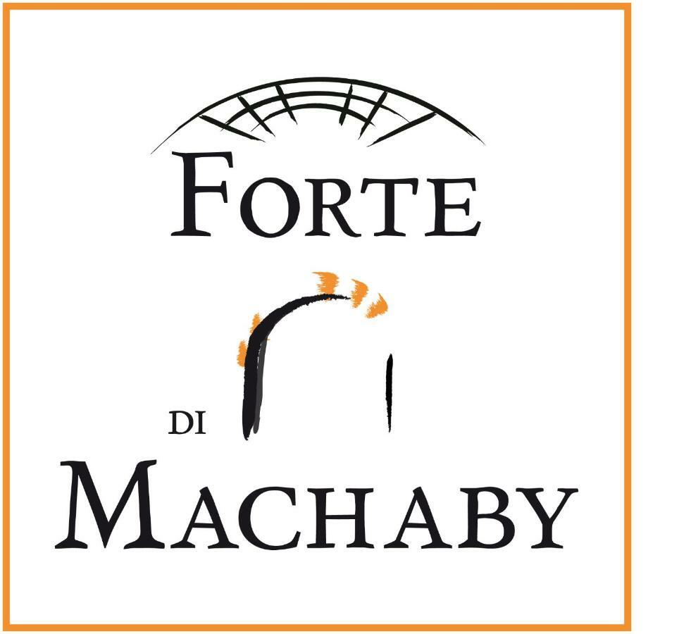 Forte Di Machaby Albergue Arnad Exterior foto